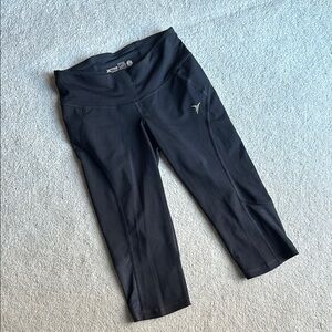 Old Navy Active Cropped Legging - size XS